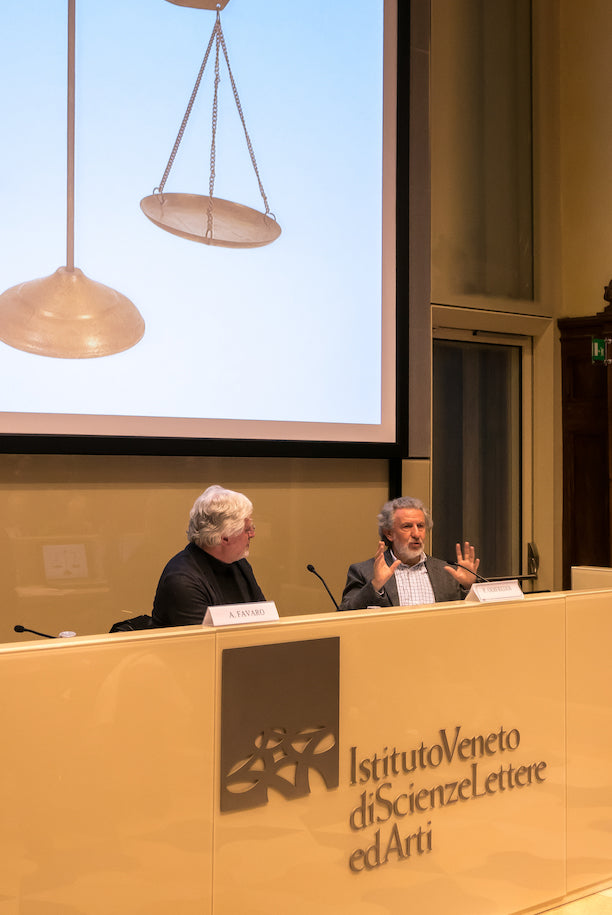 Numeri d'argilla, numeri di silicio. Una storia straordinaria
